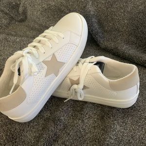 Brand New Steve Madden Sneakers